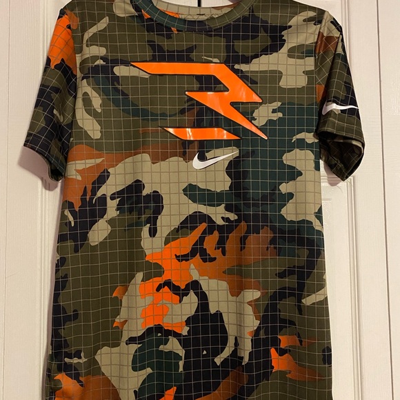 Orange Nike Camo Tee Nike Dri-FIT Camo Men's Training T-Shirt Phantom